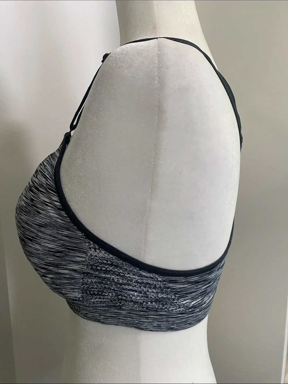 Danskin Seamless Racerback Sports Bra, Grey Black Space Dye, Ruched Adjustable